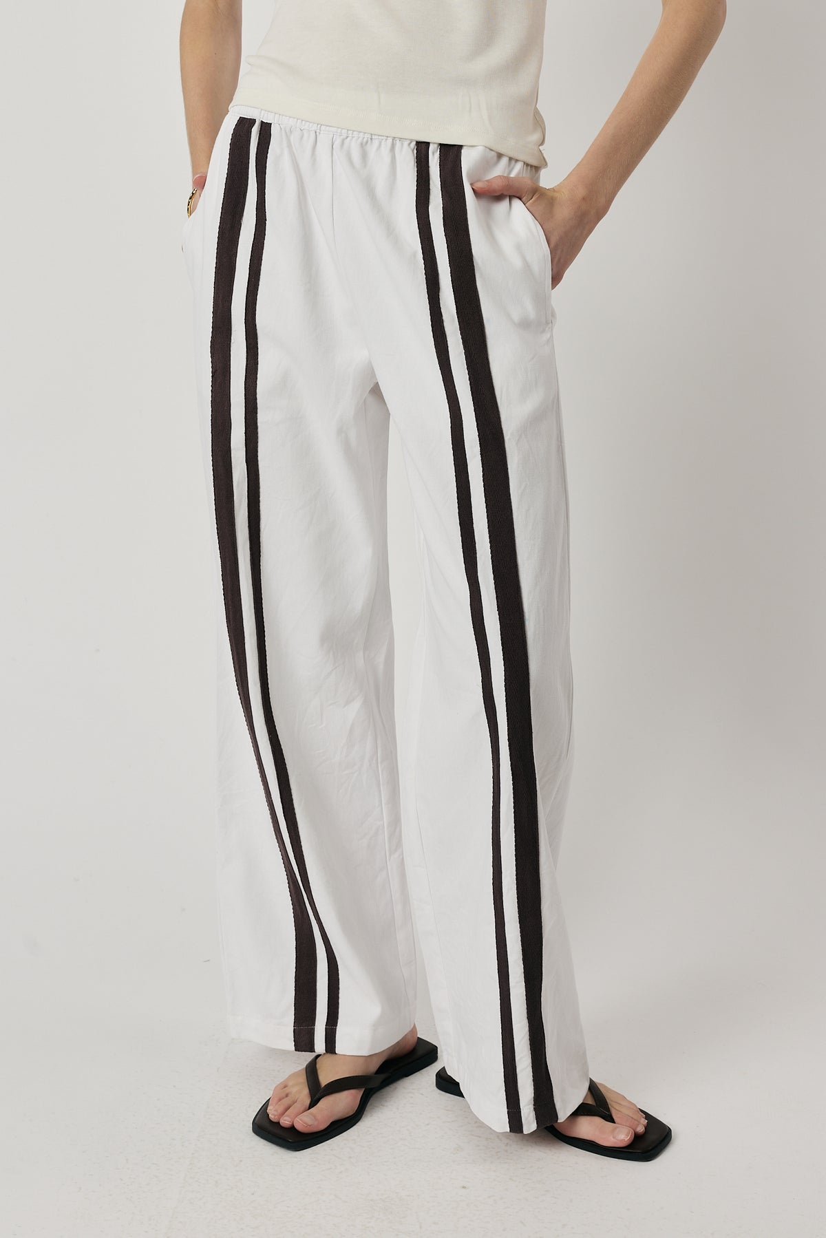 ADELA PANT WHITE
