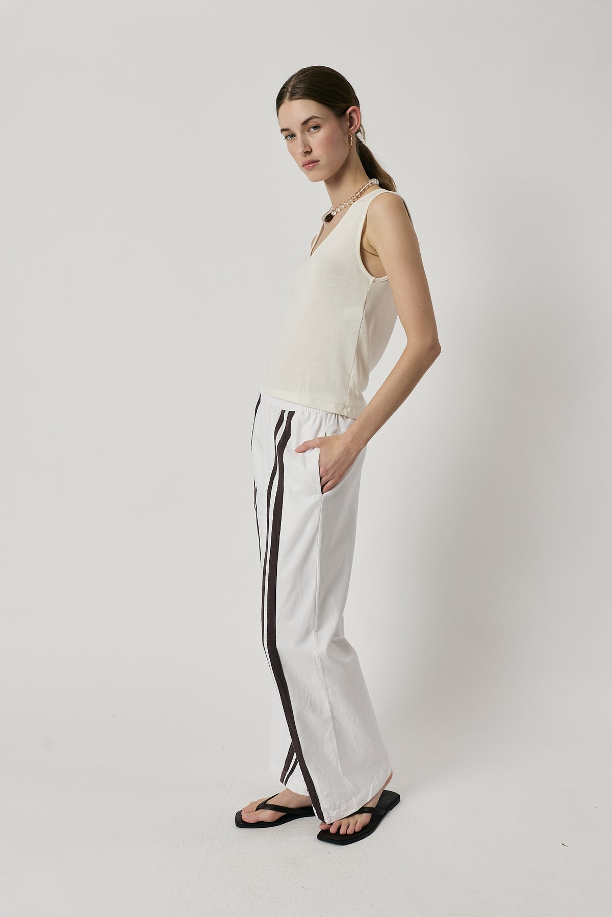 ADELA PANT WHITE